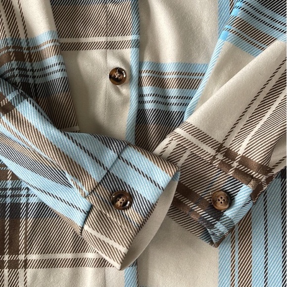 Women's Plaid Cream Brown  & Blue Button Down Shacket Size XL - Picture 9 of 11